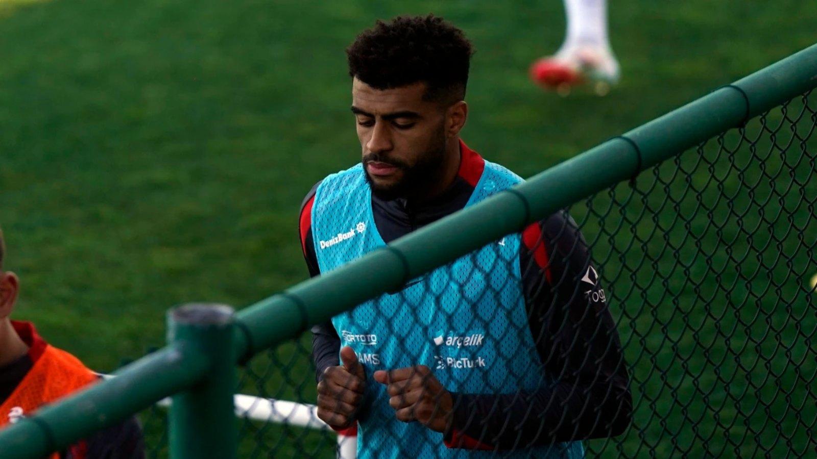 Trabzonspor'da Beğenilmeyen Rayyan Baniya Milli Takıma Çağrıldı